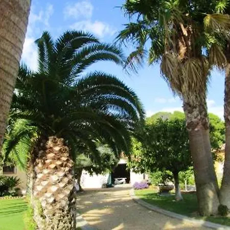 Elegant A Avec Balcon Et Jardin Apartament Vias
