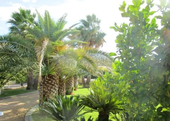 Apartment Elegant A Avec Balcon Et Jardin